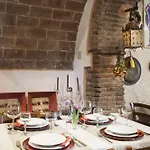 Hotell Agriturismo Il Palazzino *